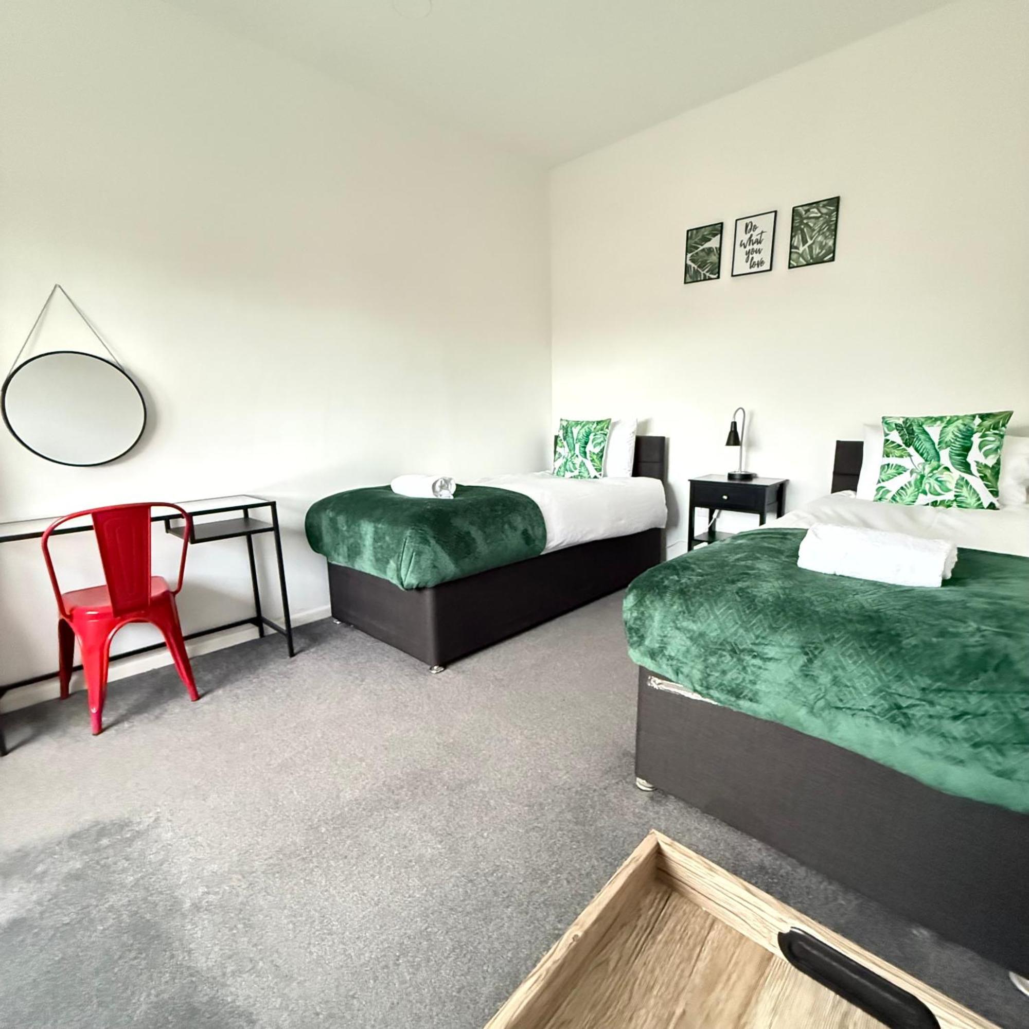 Cheerful 5-bedroom With Free Parking Casa de Férias *